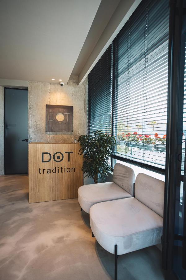 Dot Tradition Vlorë Extérieur photo
