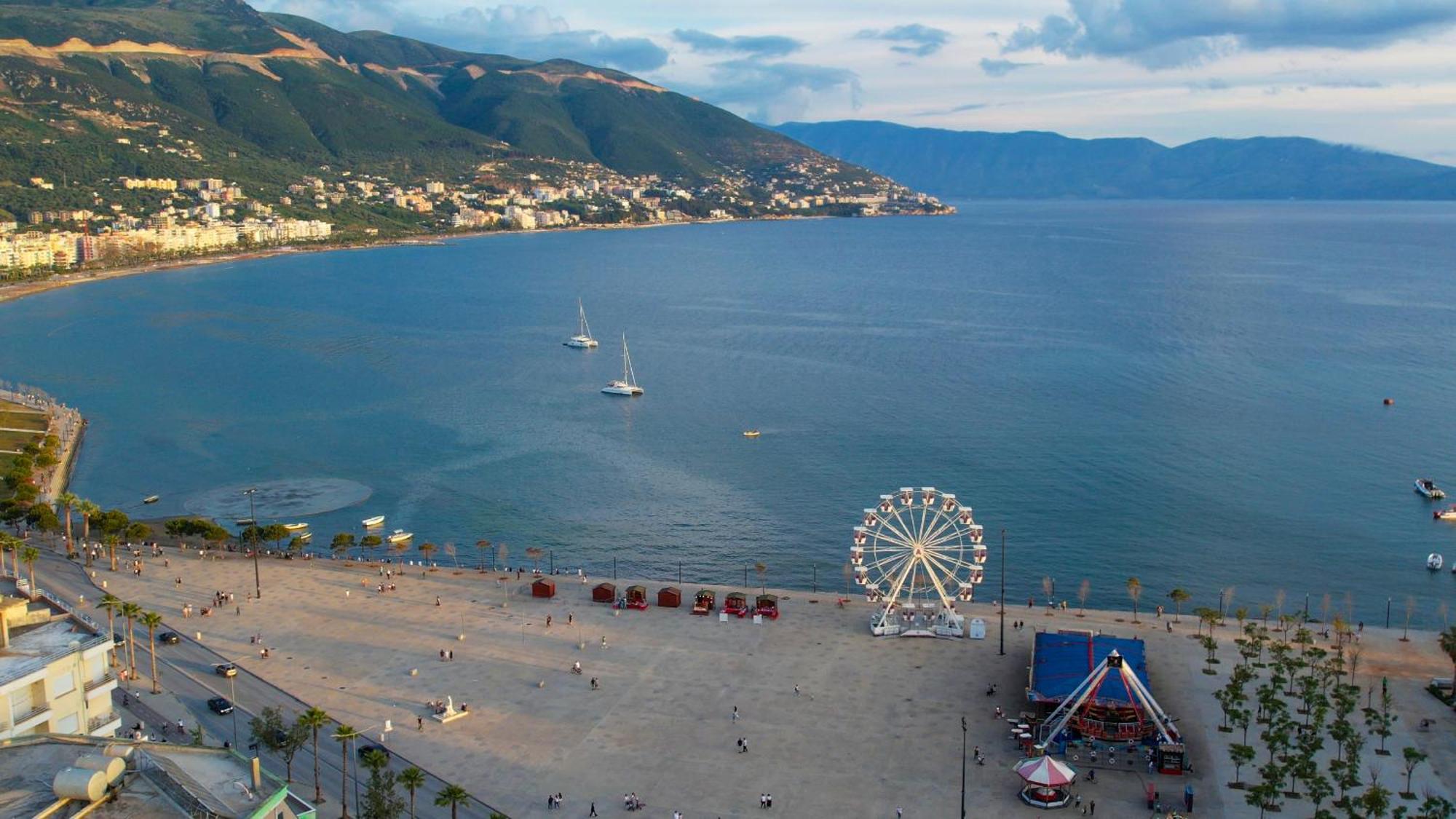 Dot Tradition Vlorë Extérieur photo